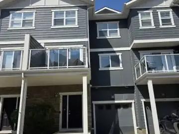 2 Bedroom Townhouse Calgary AB 103379756