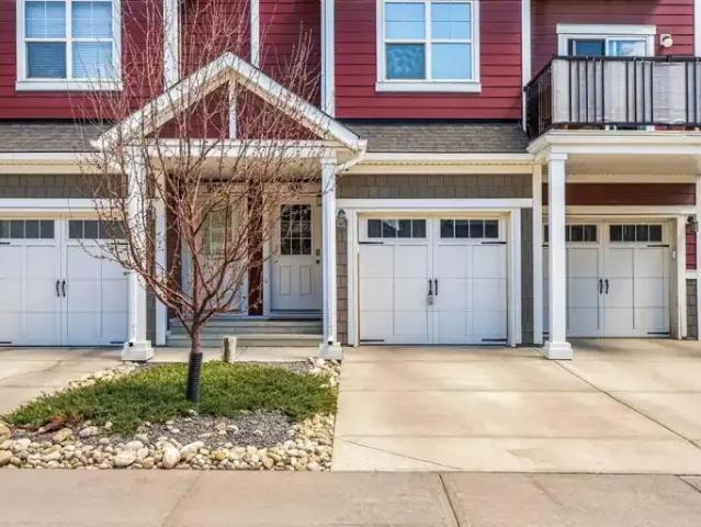 2 Bedroom Townhouse Calgary AB 103594354