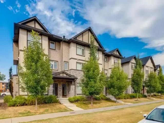 2 Bedroom Townhouse Calgary AB LS103118244