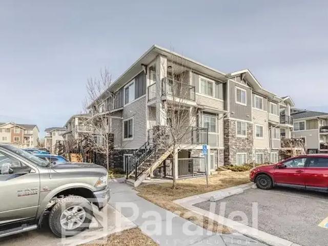2 Bedroom Townhouse Chestermere AB 105991662
