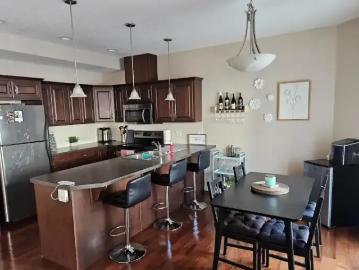 2 Bedroom Townhouse Edmonton AB 103487088