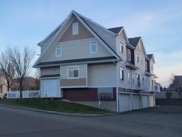 2 Bedroom Townhouse Edmonton AB 103574227