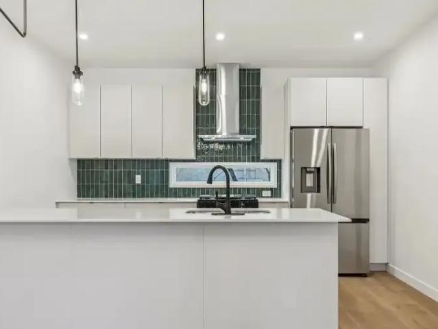 2 Bedroom Townhouse Edmonton AB 104753704