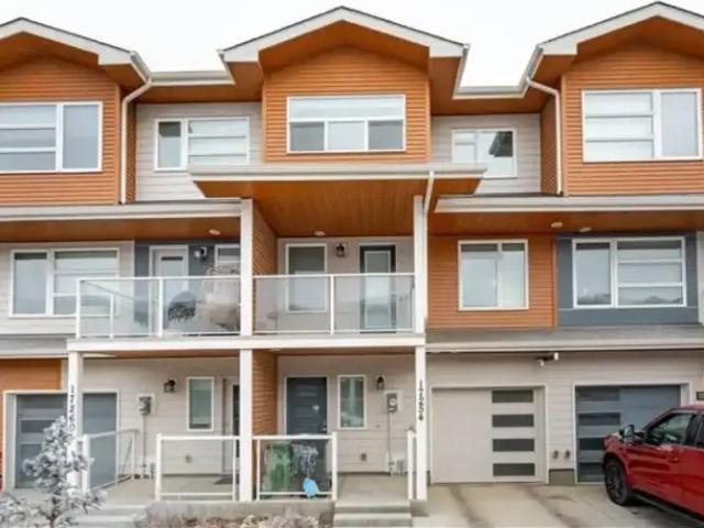 2 Bedroom Townhouse Edmonton AB 104910271