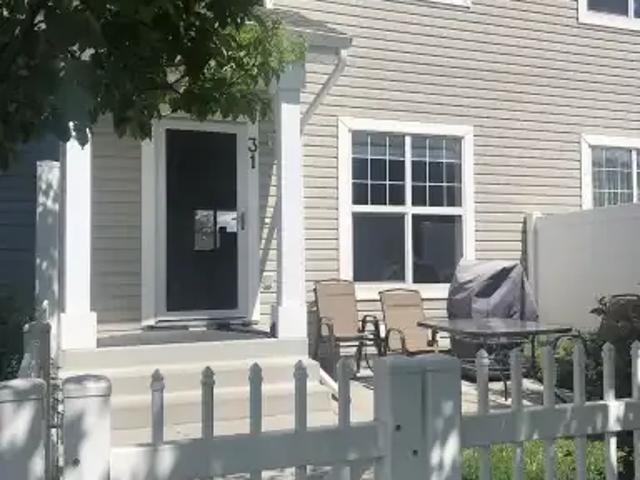 2 Bedroom Townhouse Edmonton AB 105486685