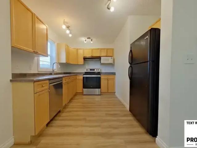 2 Bedroom Townhouse Edmonton AB 105505515