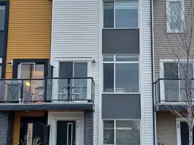 2 Bedroom Townhouse Edmonton AB 105602067