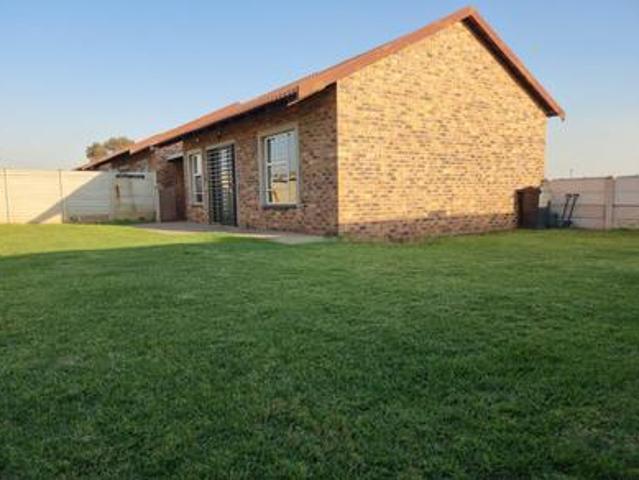 2 bedroom townhouse for rent in riversdale