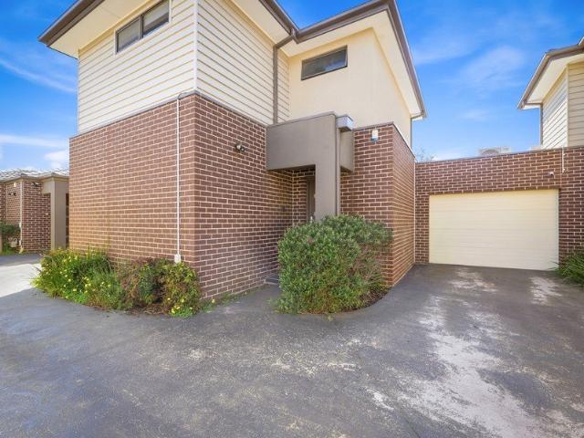2 BEDROOM TOWNHOUSE FOR RENT IN ST ALBANS