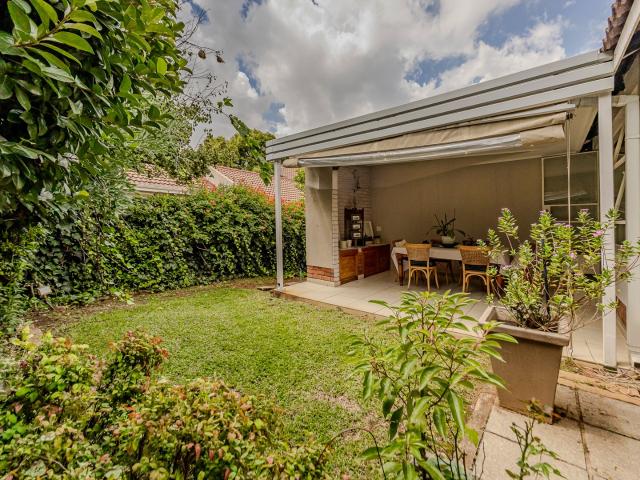 2 Bedroom Townhouse For Sale in Magaliessig