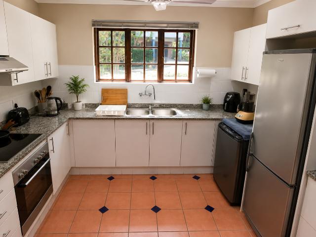 2 Bedroom Townhouse For Sale in Margate