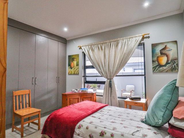 2 Bedroom Townhouse For Sale in Melodie