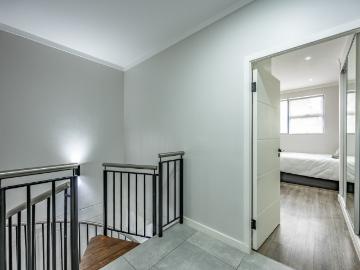2 Bedroom Townhouse For Sale in Menlo Park