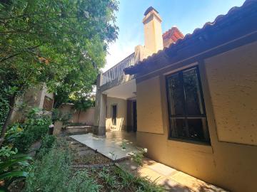 2 Bedroom Townhouse For Sale in Menlo Park