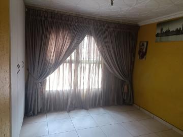 2 Bedroom Townhouse For Sale in Meredale