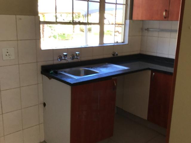 2 Bedroom Townhouse For Sale in Meyersdal