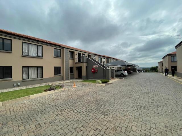 2 Bedroom Townhouse For Sale in Meyersdal