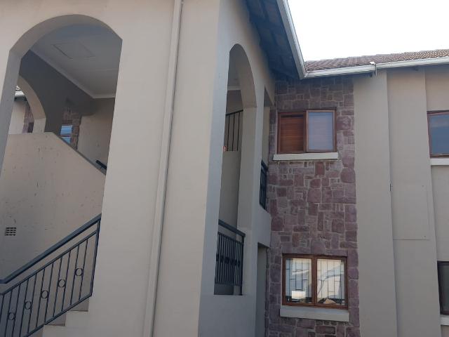 2 Bedroom Townhouse For Sale in Meyersdal
