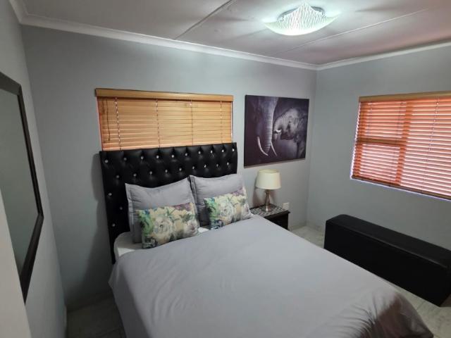 2 Bedroom Townhouse For Sale in Meyersdal