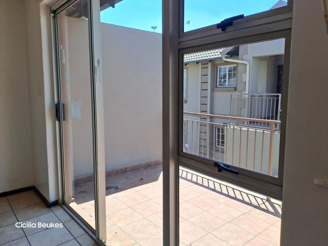 2 Bedroom Townhouse For Sale in Minnebron
