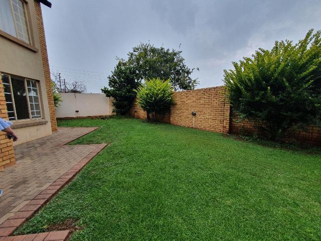 2 Bedroom Townhouse For Sale in Monavoni