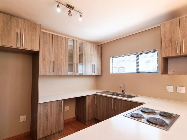 2 Bedroom Townhouse For Sale in Nahoon Valley Park