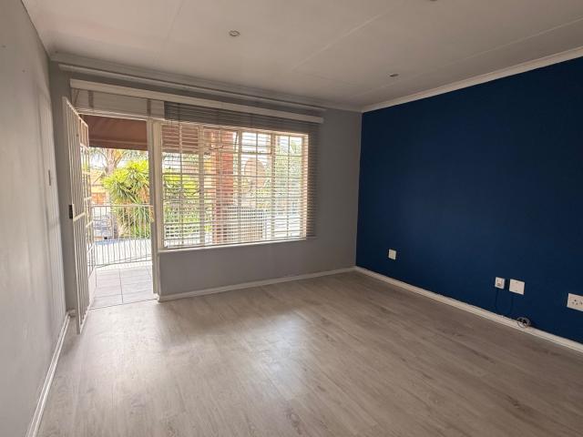 2 Bedroom Townhouse For Sale in New Redruth