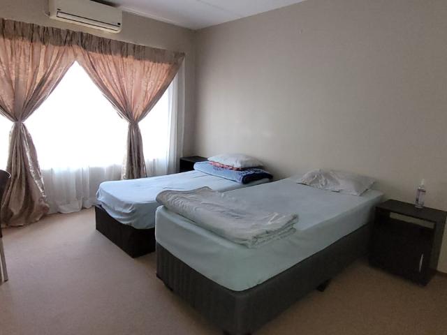 2 Bedroom Townhouse For Sale in New Redruth