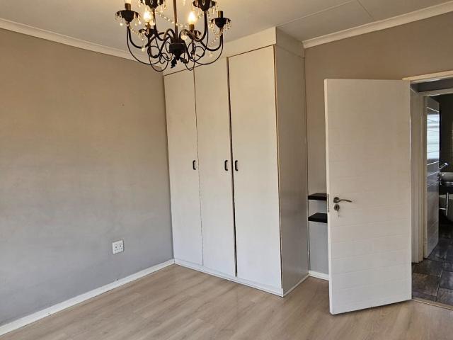 2 Bedroom Townhouse For Sale in New Redruth