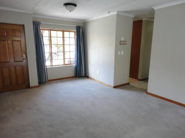 2 Bedroom Townhouse For Sale in North Riding