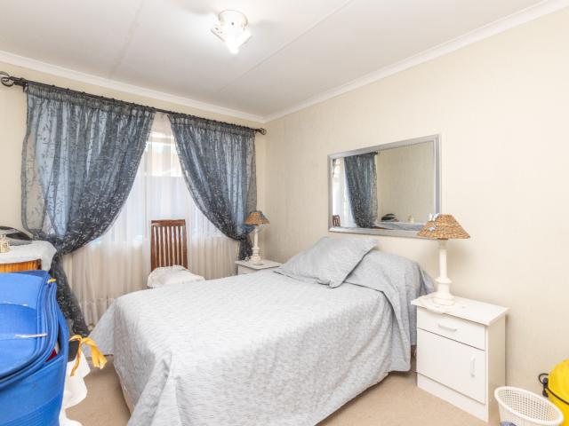 2 Bedroom Townhouse For Sale in Northwold