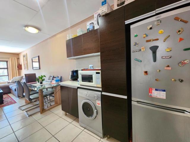 2 Bedroom Townhouse For Sale in Oakdene