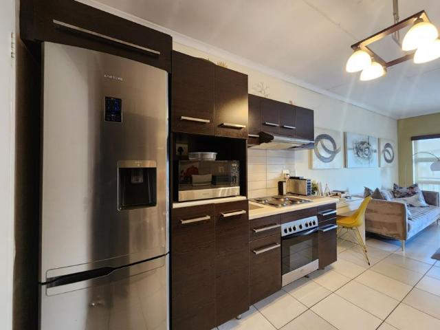 2 Bedroom Townhouse For Sale in Oakdene