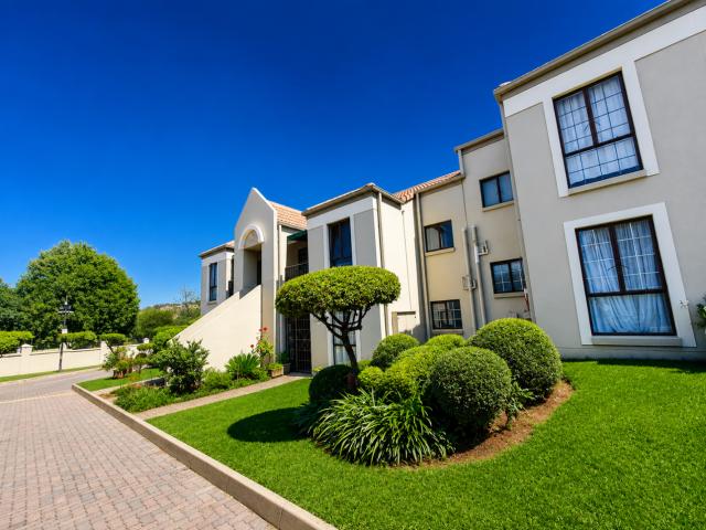 2 Bedroom Townhouse For Sale in Oakdene