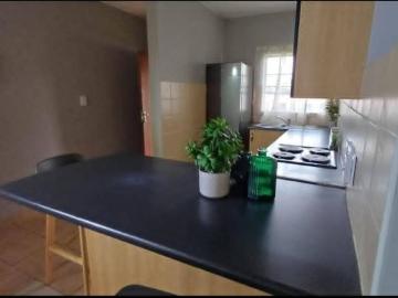 2 Bedroom Townhouse For Sale in Albemarle Ext 1