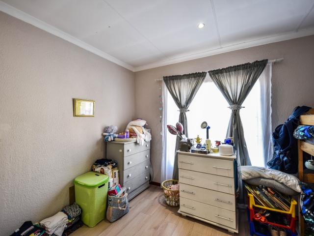 2 Bedroom Townhouse For Sale in Annlin
