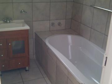 2 Bedroom Townhouse For Sale in Bedford Gardens