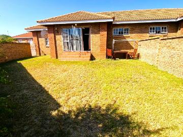2 Bedroom Townhouse For Sale in Bendor Ridge
