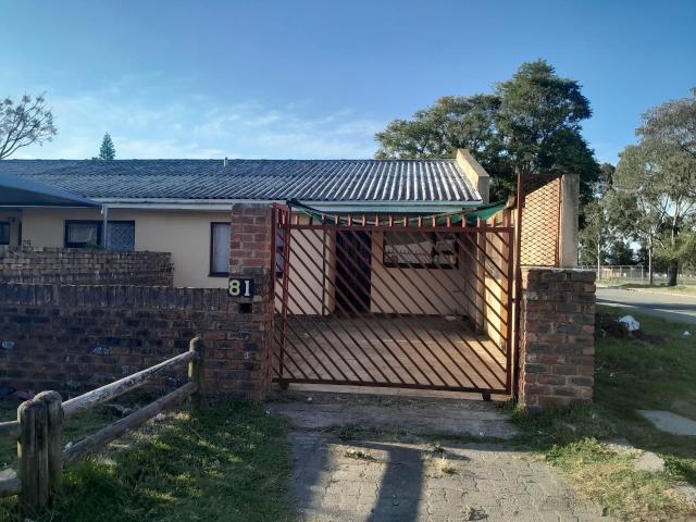 2 Bedroom Townhouse For Sale in Bhisho Central