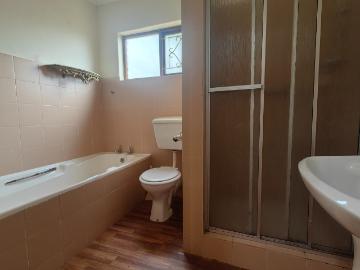 2 Bedroom Townhouse For Sale in Bisley