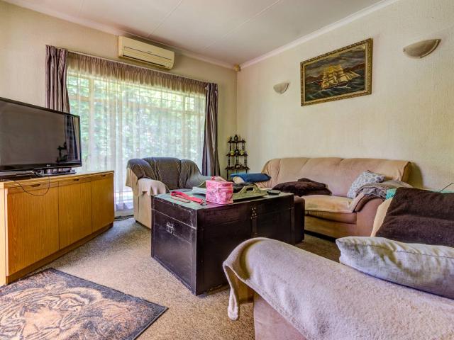 2 Bedroom Townhouse For Sale in Birchleigh