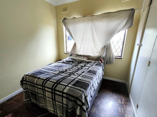 2 Bedroom Townhouse For Sale in Blackridge