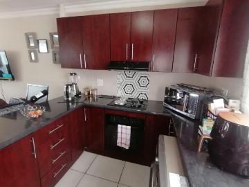 2 Bedroom Townhouse For Sale in Boksburg West