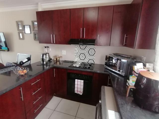 2 Bedroom Townhouse For Sale in Boksburg West