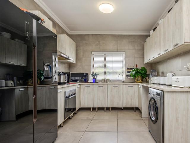 2 Bedroom Townhouse For Sale in Broadacres