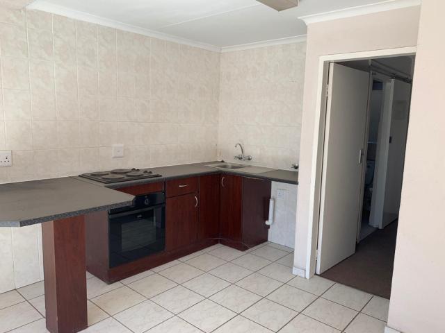 2 Bedroom Townhouse For Sale in Cashan