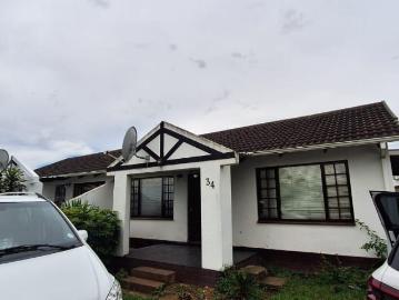 2 Bedroom Townhouse For Sale in Cleland