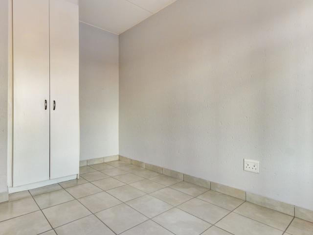 2 Bedroom Townhouse For Sale in Comet