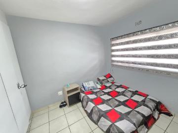 2 Bedroom Townhouse For Sale in Crown Gardens