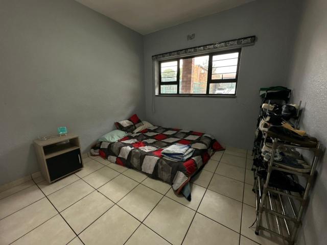 2 Bedroom Townhouse For Sale in Crown Gardens